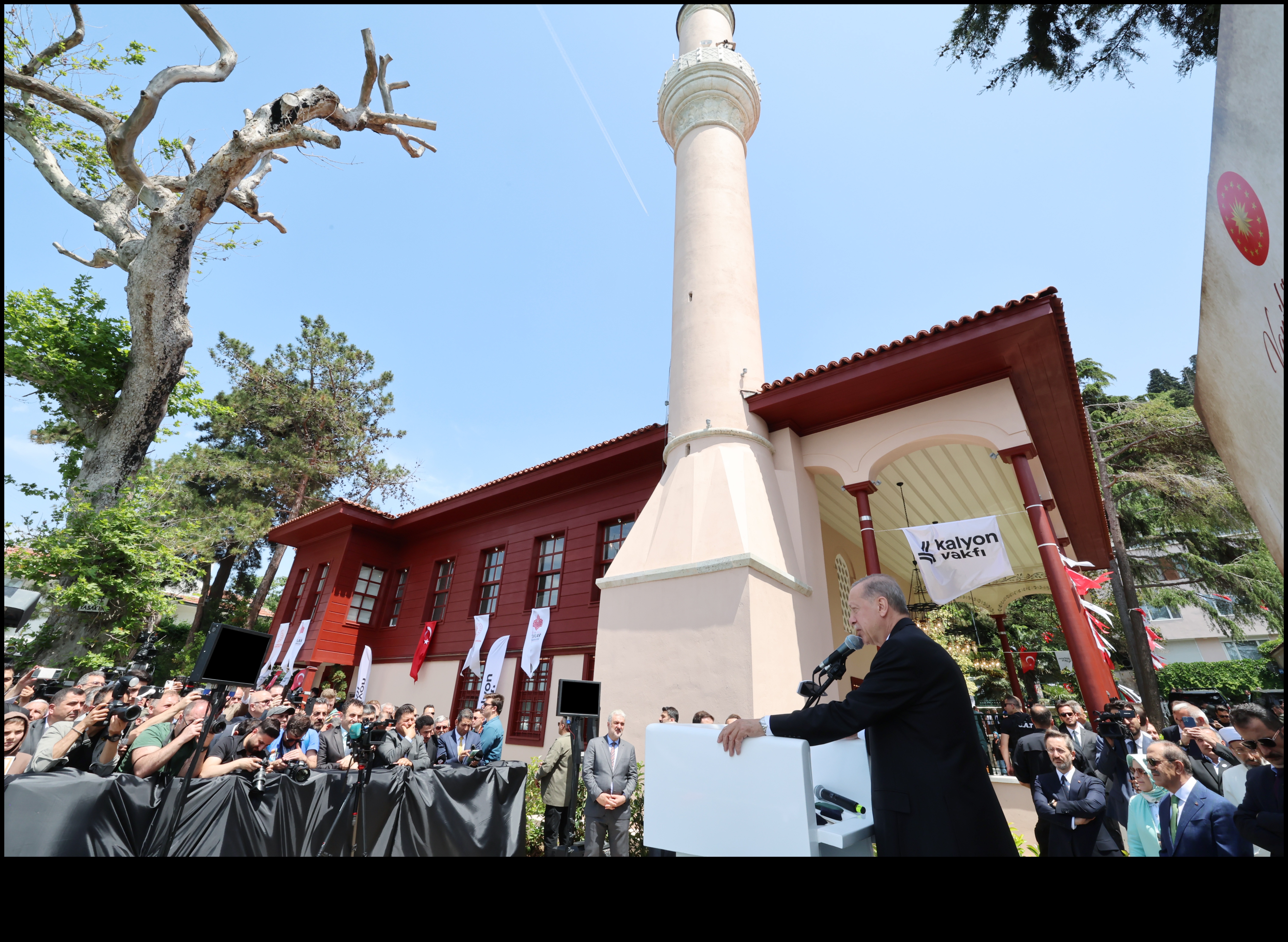 Zaman Yolcuları: Kültürel Miras Manzaralarını Beslemek